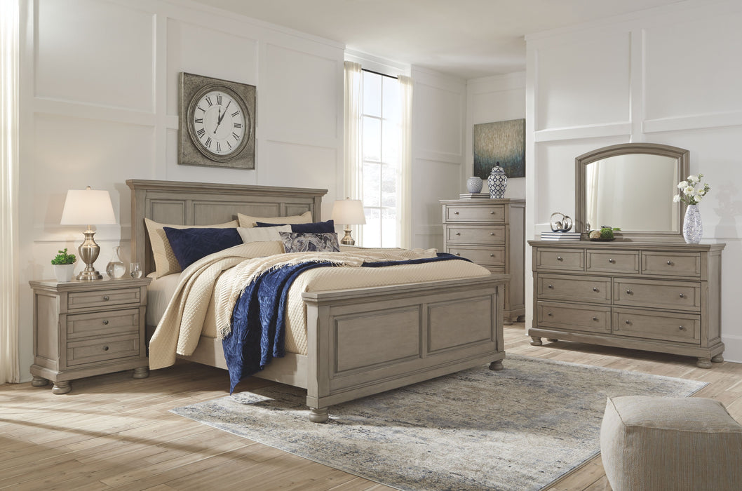 Lettner - Light Gray - 8 Pc. - Dresser, Mirror, Chest, California King Panel Bed, 2 Nightstands