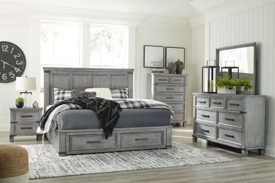 Russelyn - Gray - 7 Pc. - Dresser, Mirror, California King Storage Bed, 2 Nightstands