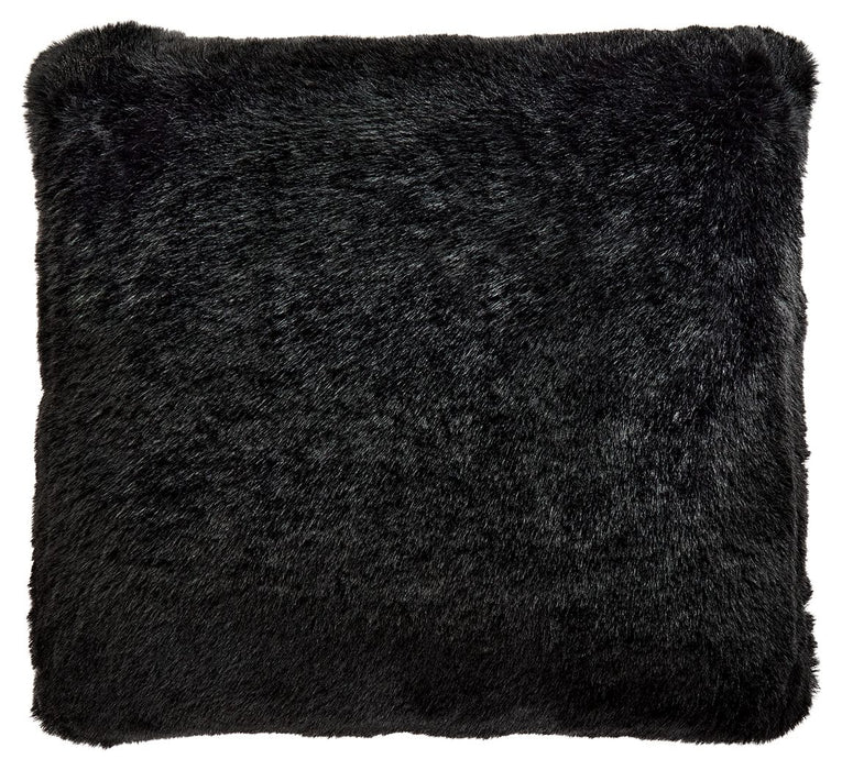 Gariland - Black - Pillow (Set of 4)