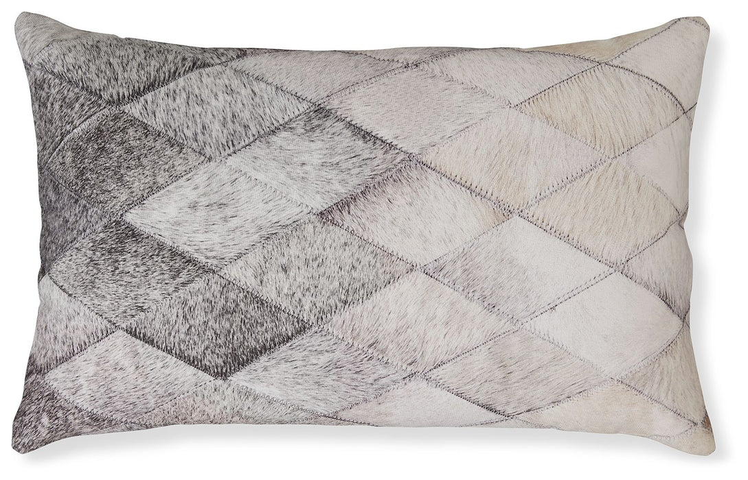 Pacrich - Gray / Brown - Pillow