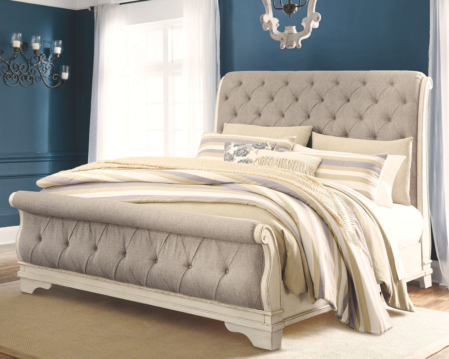 Realyn - Two-tone - King Upholstered Sleigh Bed