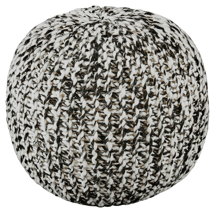 Latricia - Black / White - Pouf