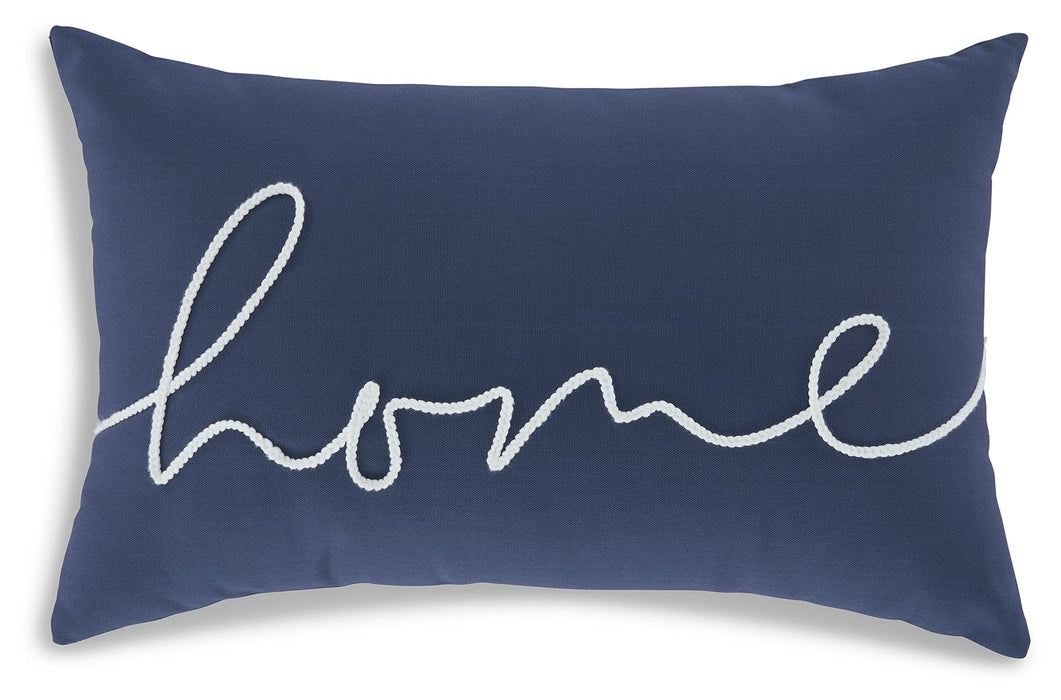 Velvetley - Navy / White - Pillow (Set of 4)