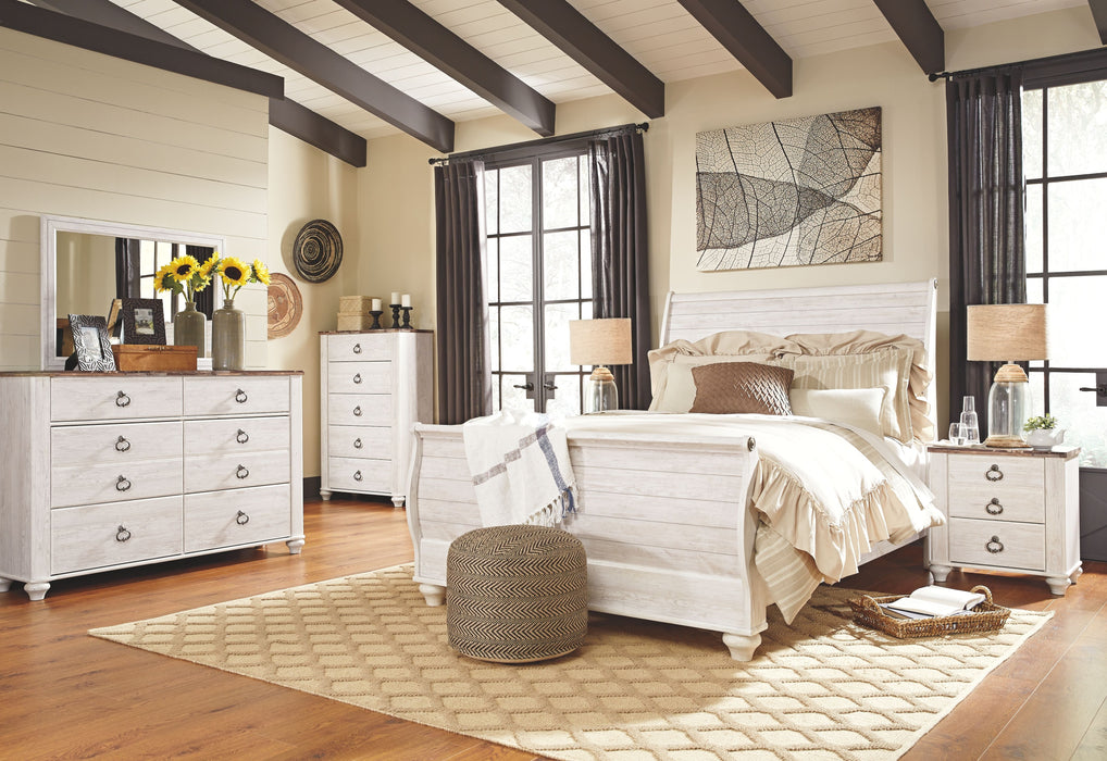 Willowton - Whitewash - 5 Pc. - Dresser, Mirror, Queen Sleigh Bed