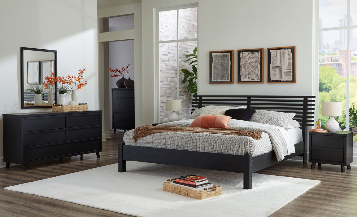 Danziar - Black - 7 Pc. - Dresser, Mirror, King Slat Panel Bed With Low Footboard, 2 Nightstands