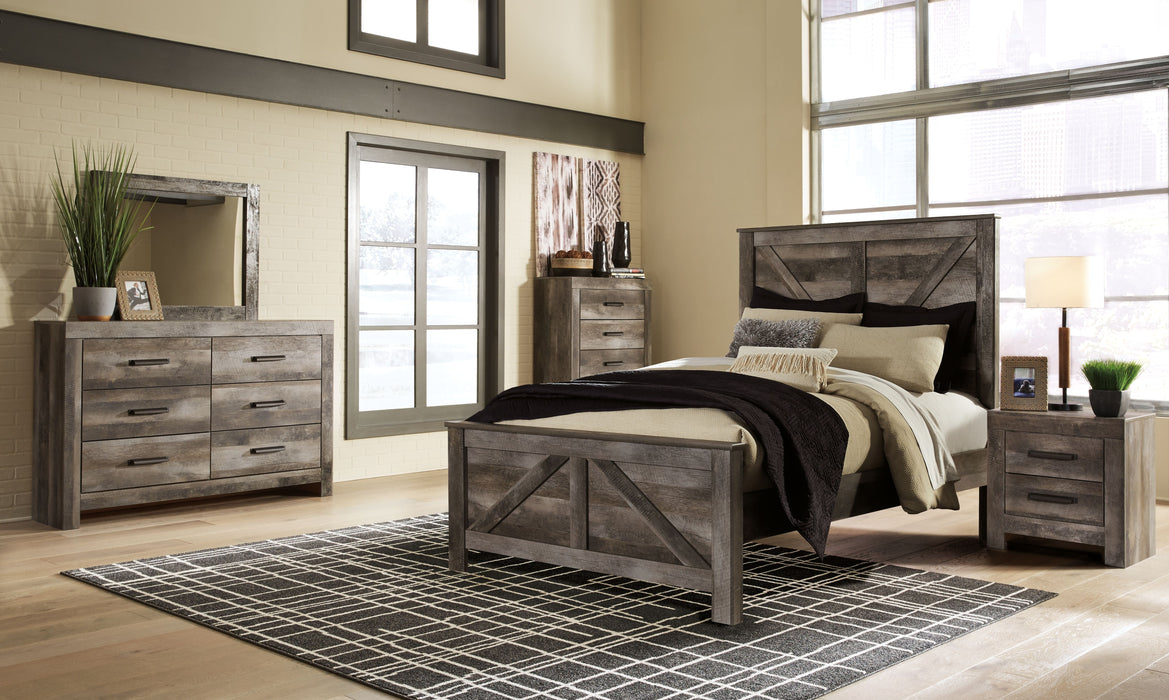 Wynnlow - Gray - 5 Pc. - Dresser, Mirror, Queen Crossbuck Panel Bed