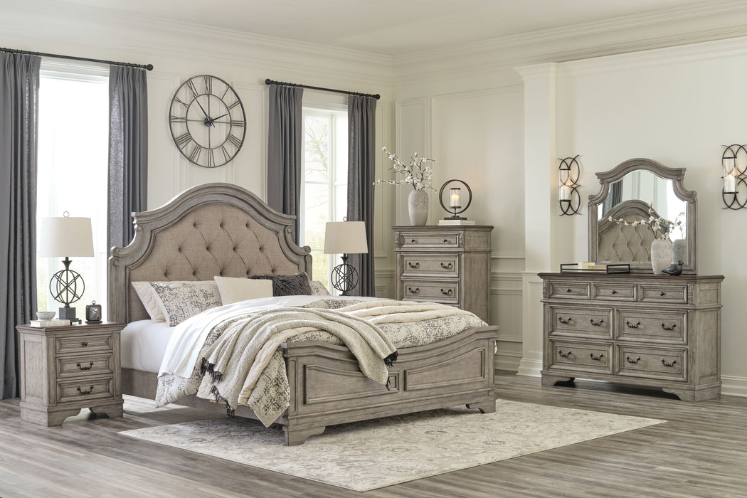 Lodenbay - Antique Gray - 7 Pc. - Dresser, Mirror, California King Panel Bed, 2 Nightstands