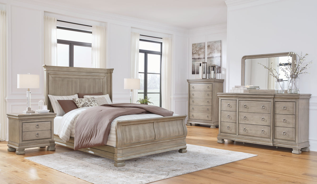 Lexorne - Gray - 7 Pc. - Dresser, Mirror, Chest, Queen Sleigh Bed, 2 Nightstands