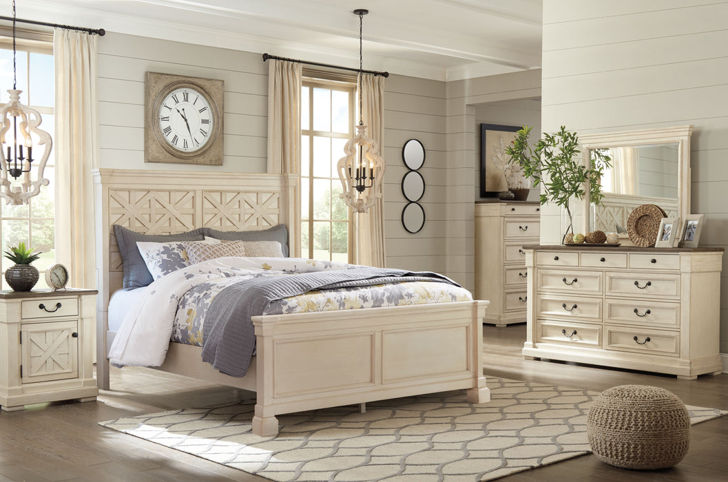 Bolanburg - Antique White - California King Panel Bed - 6 Pc. - Dresser, Mirror, Chest, Cal King Bed