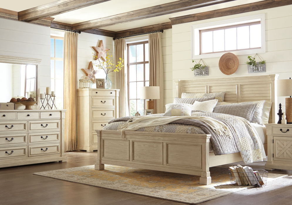 Bolanburg - Antique White - California King Louvered Panel Bed - 8 Pc. - Dresser, Mirror, Chest, Cal King Bed, 2 Nightstands