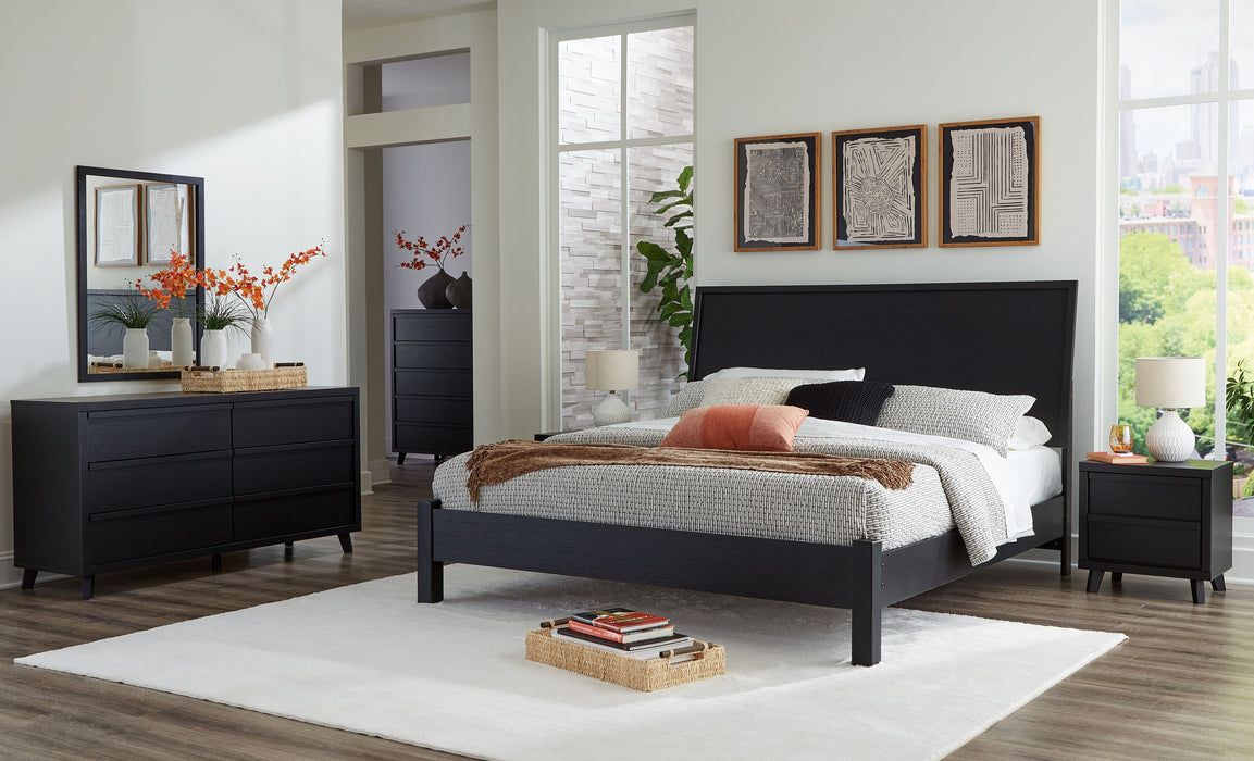 Danziar - Black - 7 Pc. - Dresser, Mirror, King Panel Bed With Low Footboard, 2 Nightstands